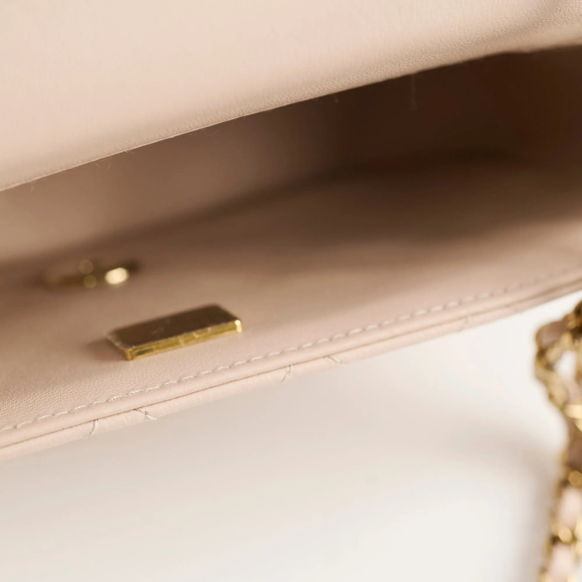 Chanel Lambskin New 2024 Extra Mini Nude - Microchip