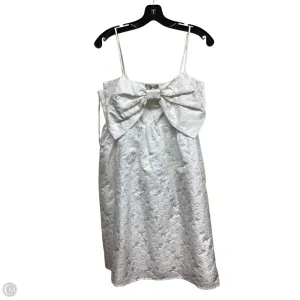 Dress Casual Short By Chelsea 28 In White. Size: L