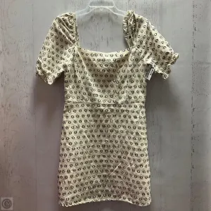 Dress Casual Short By Clothes Mentor In White. Size: M